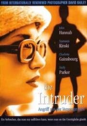 Нарушительница (The Intruder) (1999)